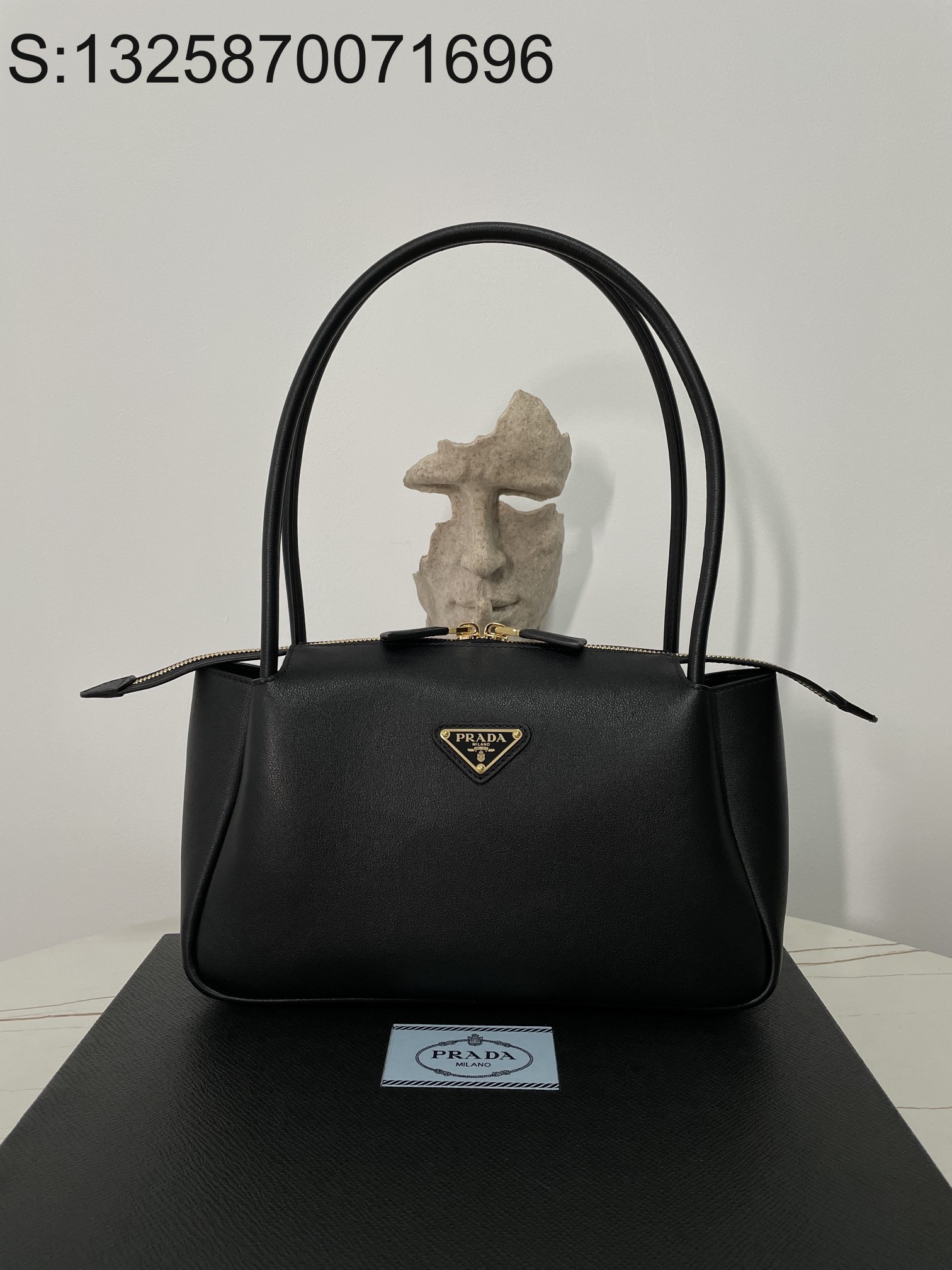 black frame 공장 프라다 레더 숄더백 1BA444 28*16*10.5cm 블랙 Prada