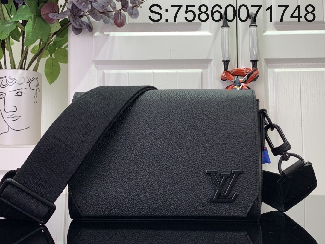 [88factory] 루이비통 테이크오프 메신저 22*16.5*7cm M24769 블랙 LOUIS VUITTON