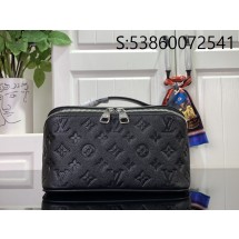 [88factory] 루이비통 엠보 모노그램 토일레트리 백 M11750 24*13*13cm 블랙 LOUIS VUITTON