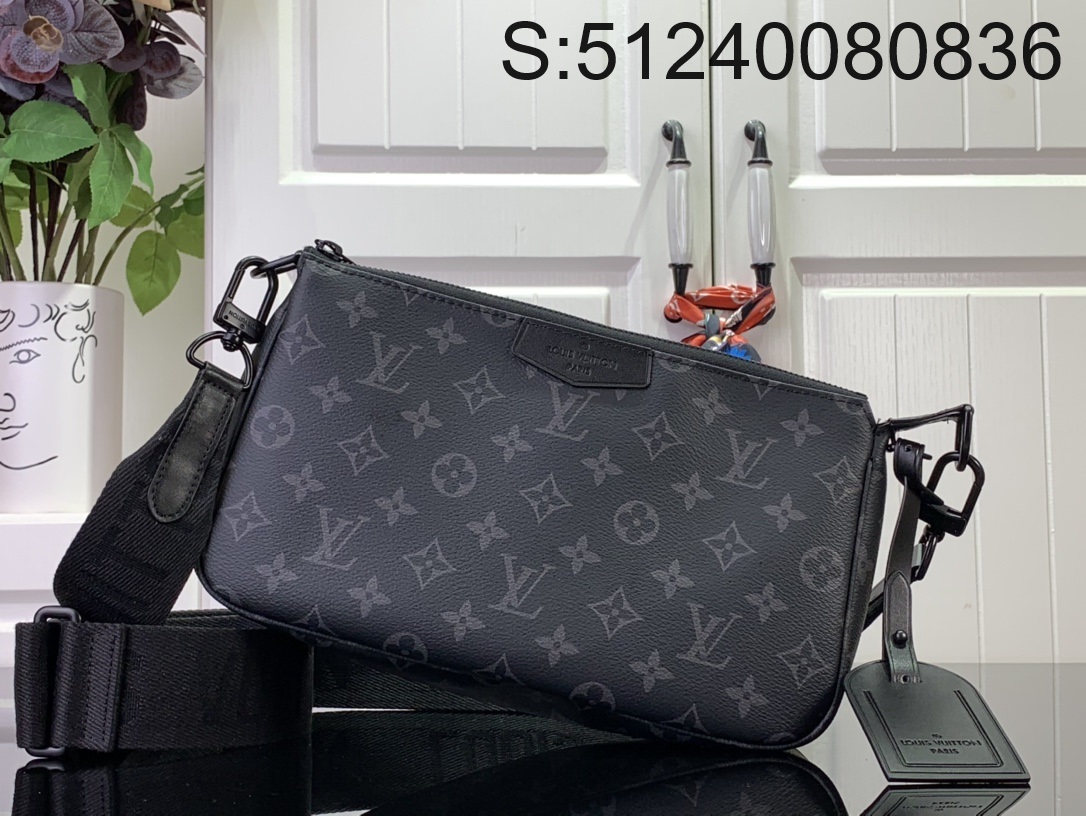 [88factory] 루이비통 포쉐트 악세수아 M11741 28*16.5*9cm 블랙 LOUIS VUITTON