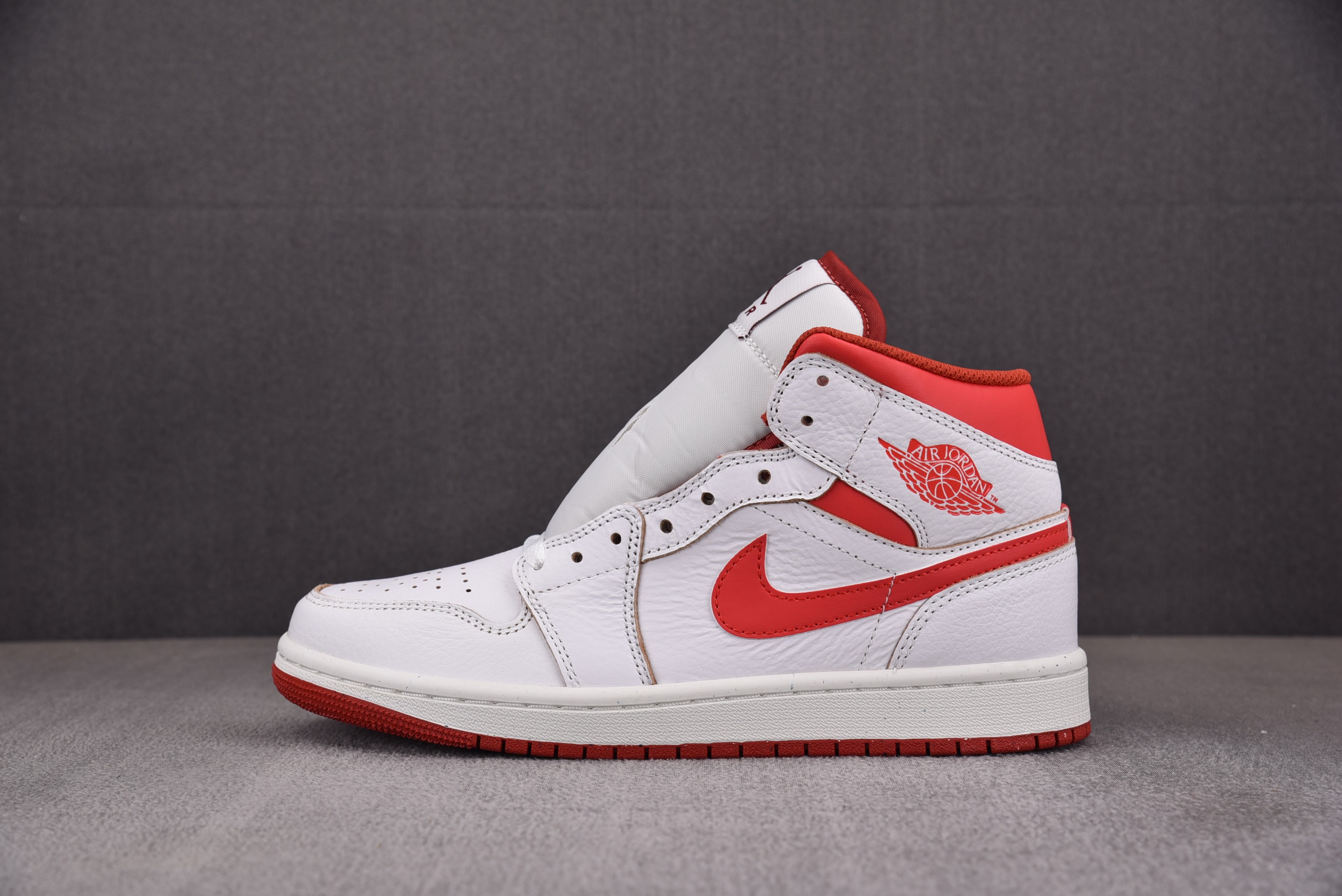 [CJ]에어 조던 1 미드 Air Jordan 1 Mid Dune Red 둔 레드 FJ3458-160