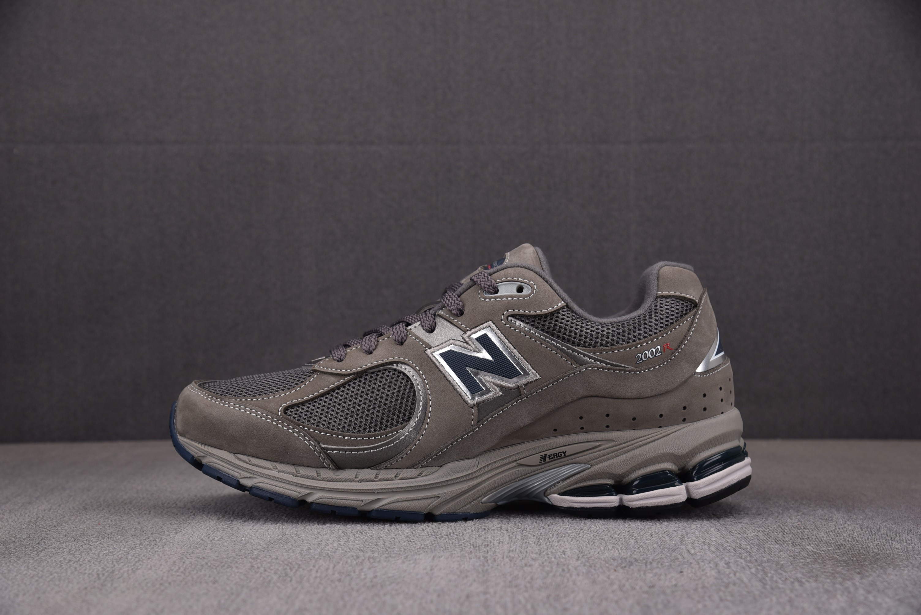 【G】New Balance 2002R Light Grey 浅灰 ML2002RA