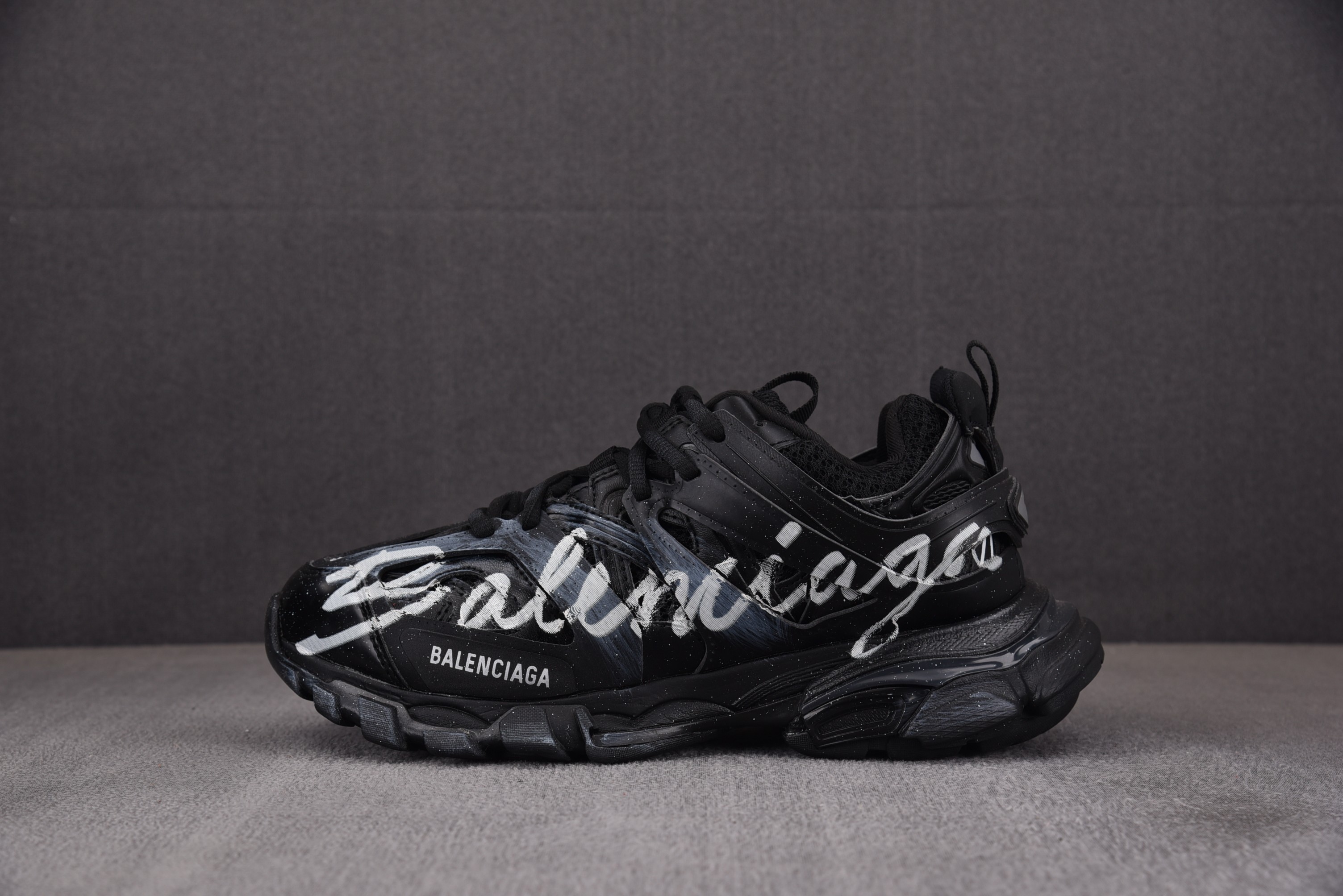 [OK]발렌시아가 트랙 Balenciaga Track MULTICL 블랙 그래피티 