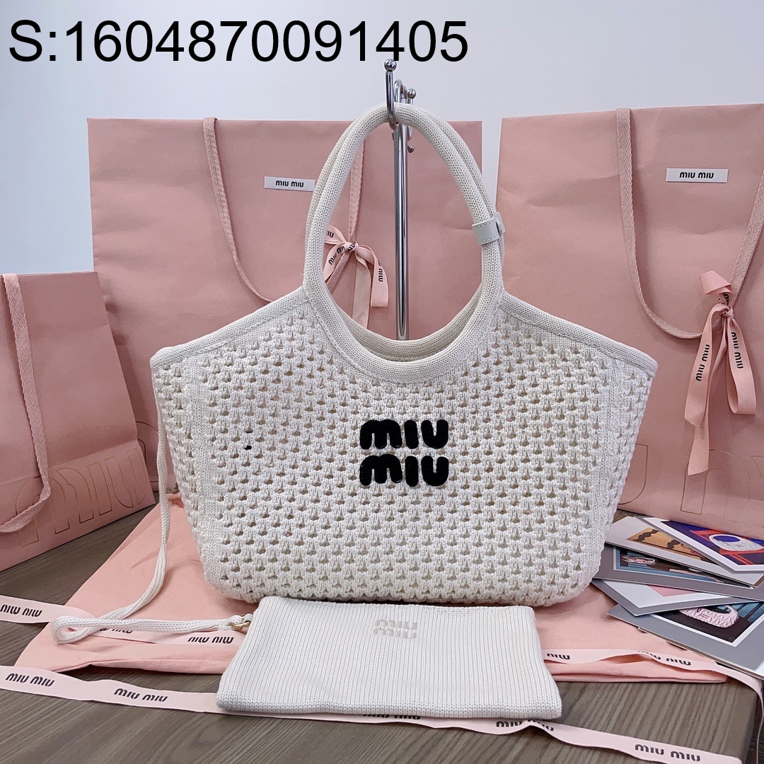 [JHL] 미우미우 모노그램 니트 토트백 28*26*12.5cm 화이트 miumiu