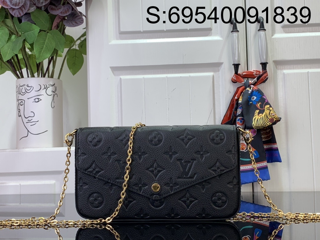 [88factory] 루이비통 포쉐트 모노그램 체인 숄더백 M64064 21*12*3cm 블랙 LOUIS VUITTON