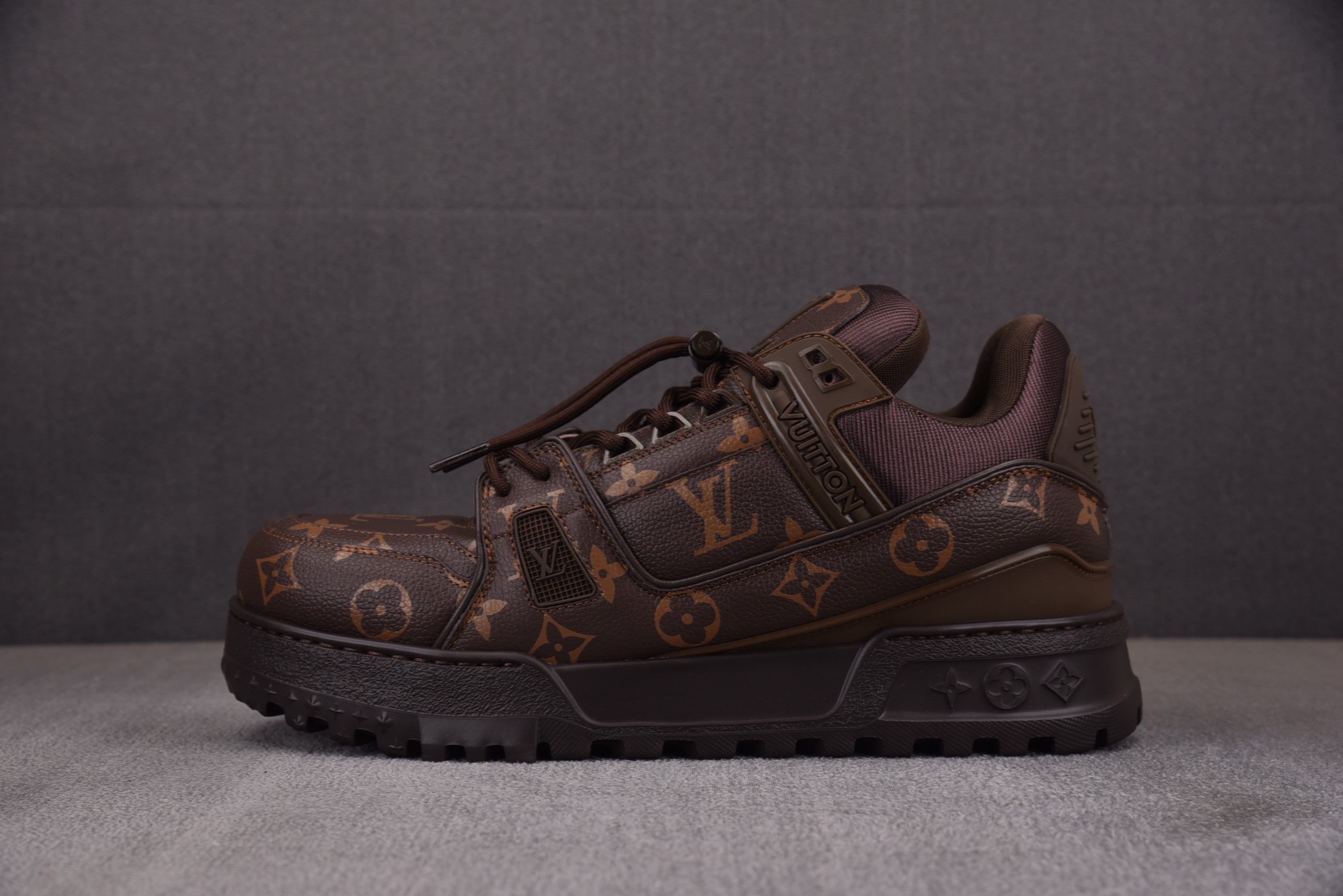 【BQ】LOUIS VUITTON Trainer Maxxi 路易威登 小胖丁 棕褐色 루이비통