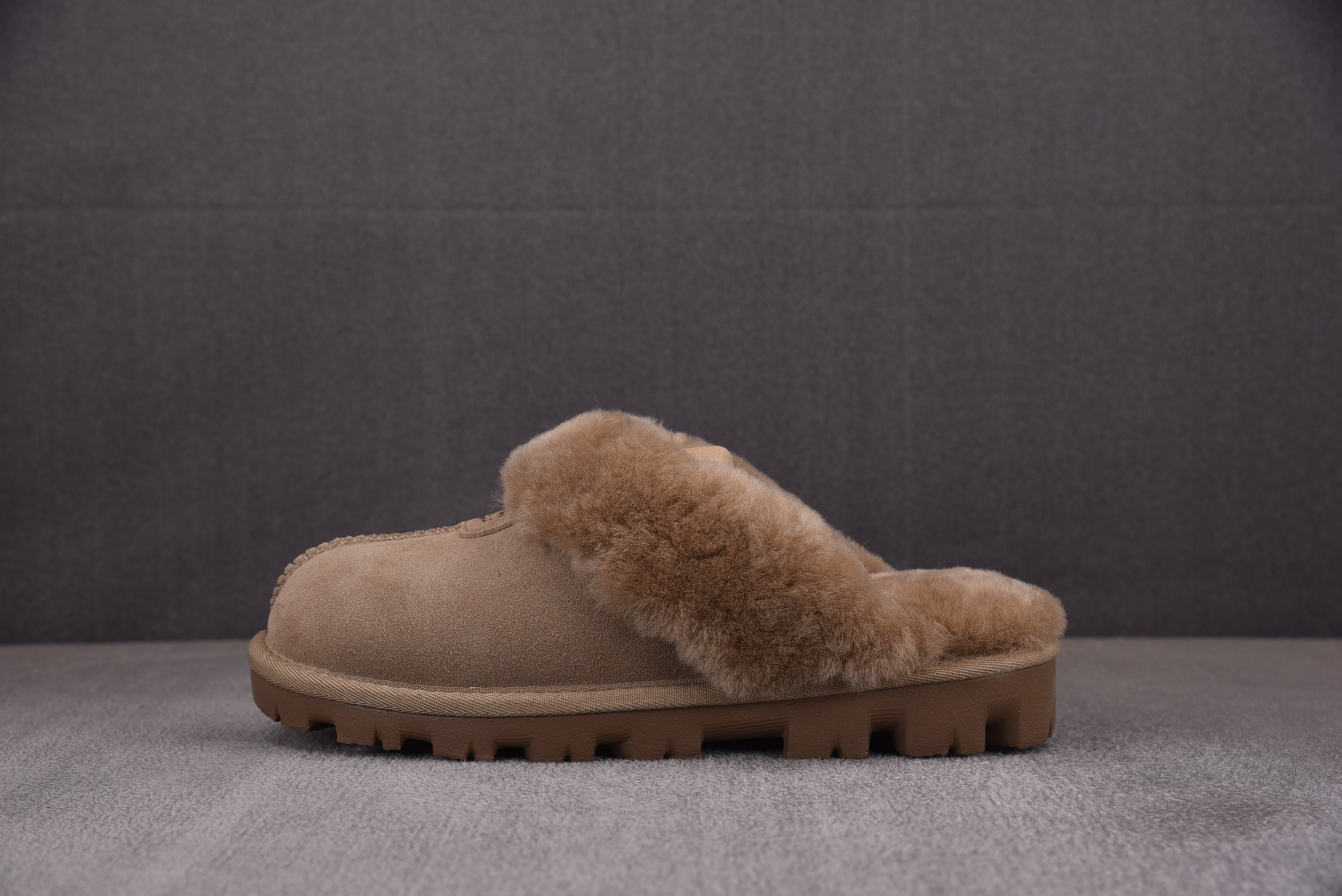 UGG Coquette Slipper 棕色 어그