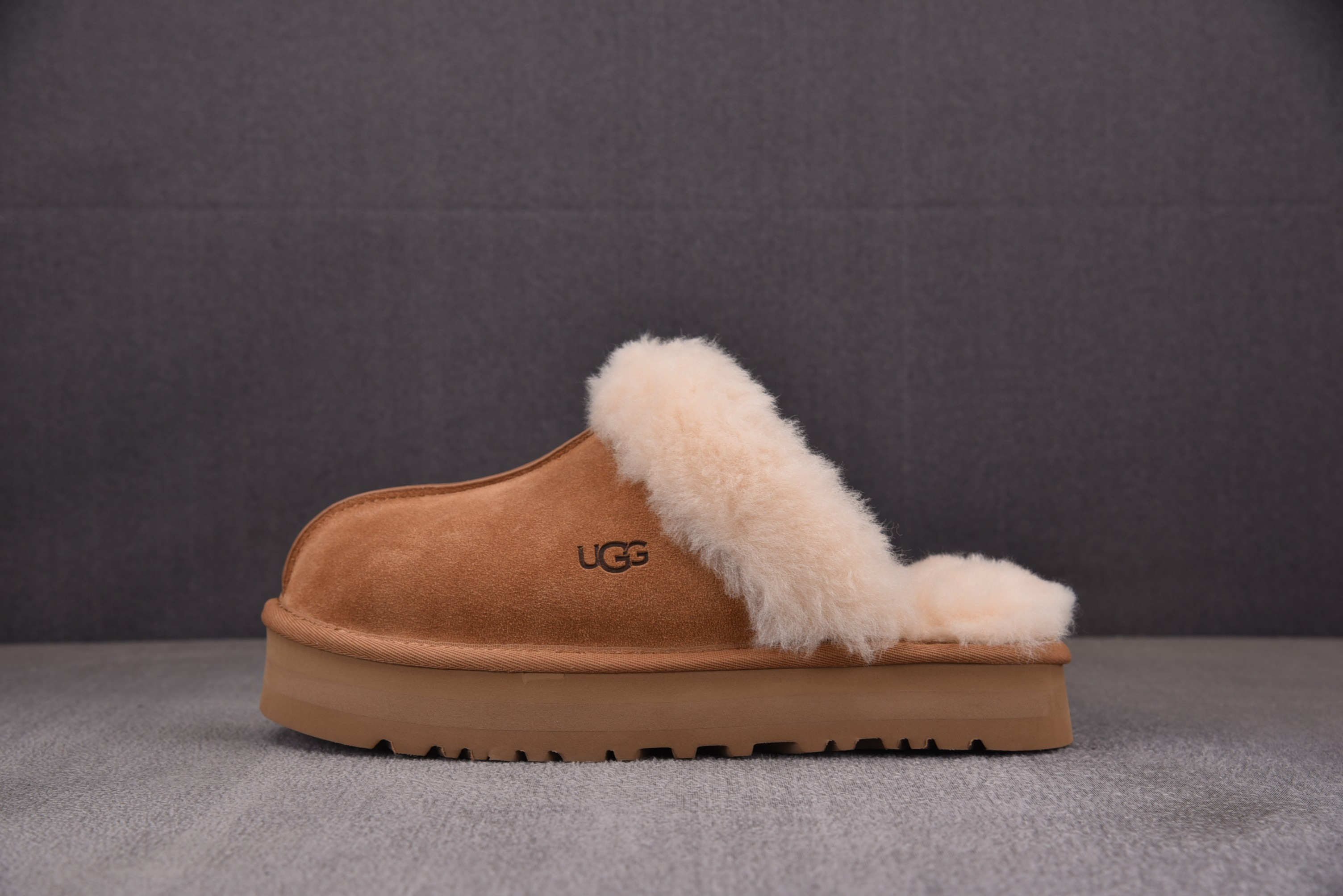 UGG Disquette Slipper 栗色 어그