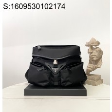 black frame 공장 프라다 리나일론 삼각로고 크로스백 2VD062 29*23*15cm Prada