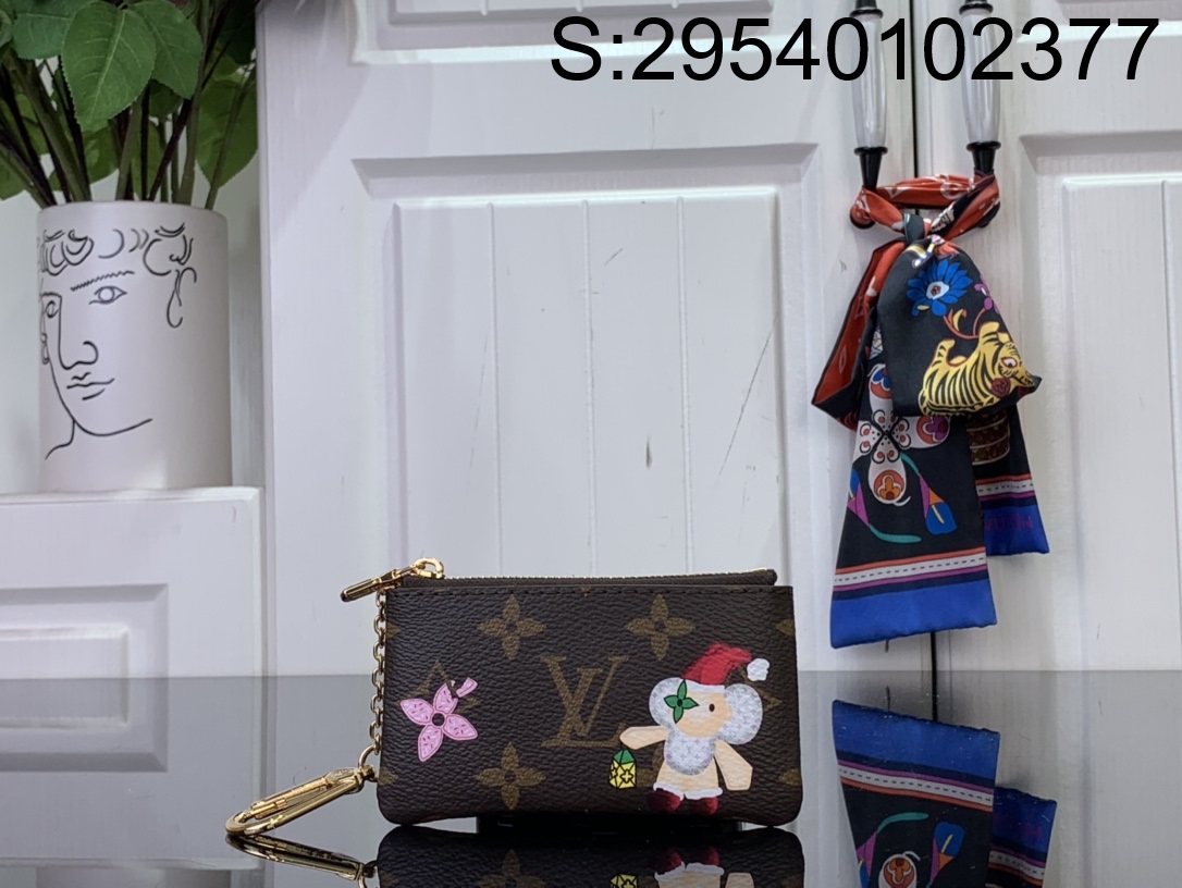 [88factory] 루이비통 산타클로스 키 파우치 M12217 M12229 7*1.5*12cm LOUIS VUITTON