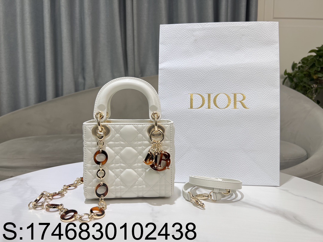 [JHL] 디올 대모 모노그램 양가죽 레이디 미니 M0505 화이트 17*15*7cm Dior