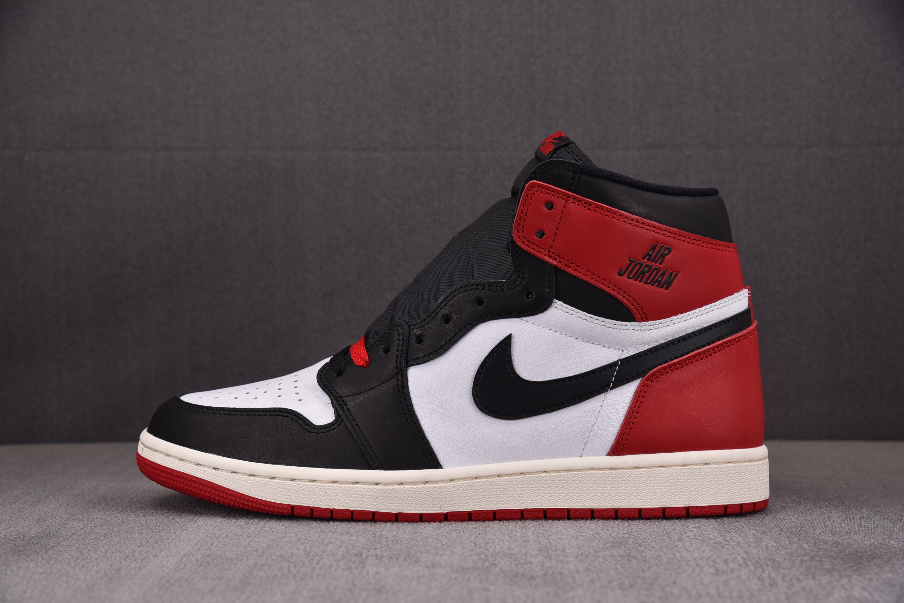 【LJR】Air Jordan 1 Retro High OG Black Toe Reimagined 黑脚趾复刻 DZ5485-106 나이키