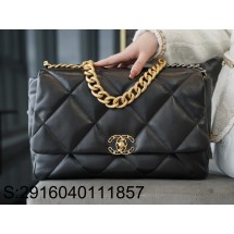 [JD] 샤넬 램스킨 금장 19백 라지 36cm 블랙 CHANEL