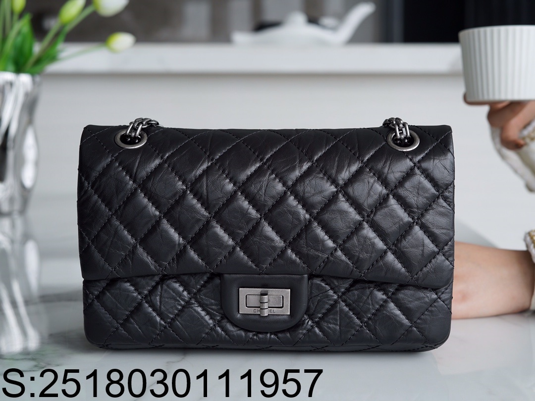 [JD] 샤넬 2.55 빈티지 은장 플랩 숄더백 스몰 16*24*7.5cm 블랙 CHANEL