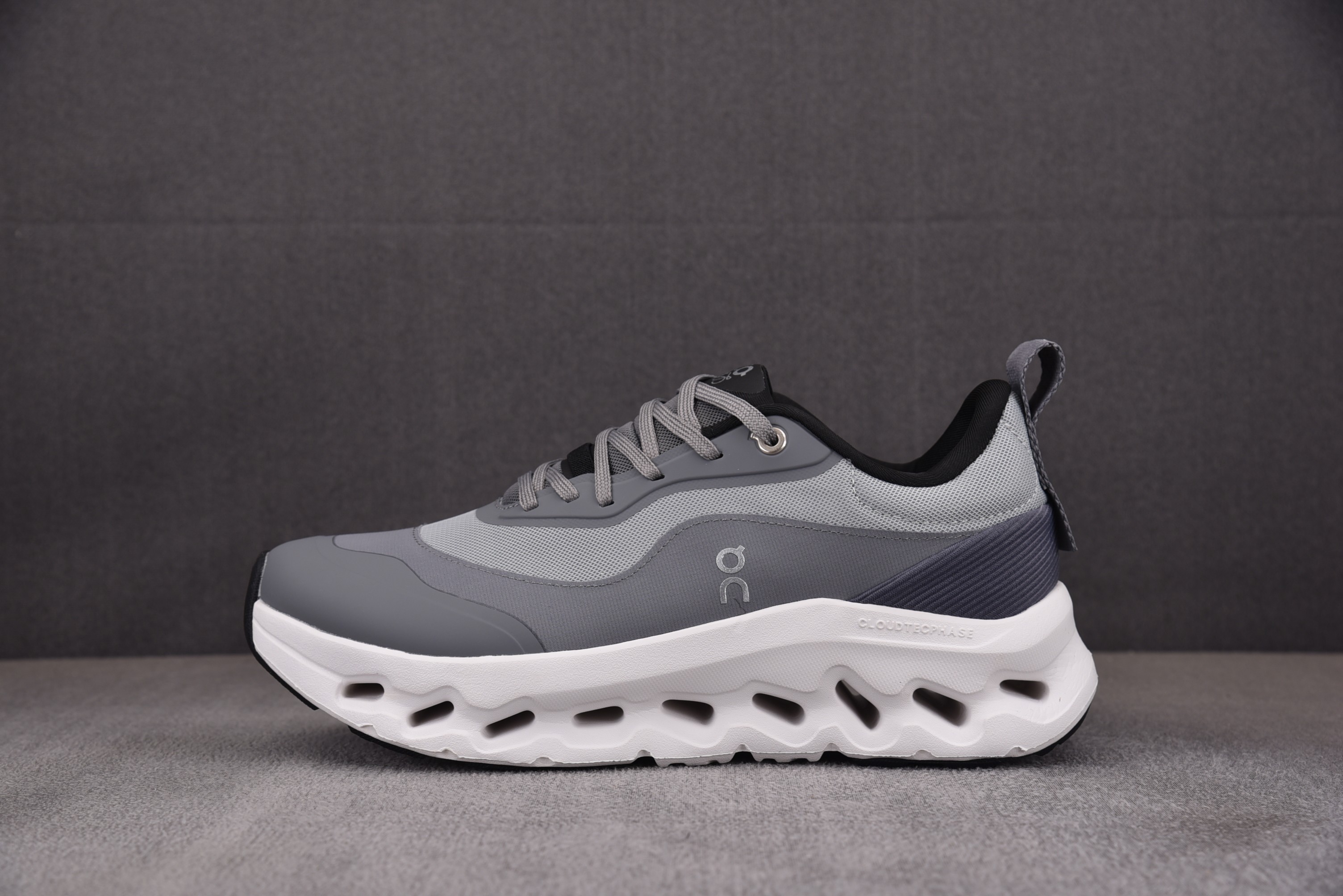 【纯原】On Running Cloudtilt 2 LOEWE Dark Grey 灰色 로에베