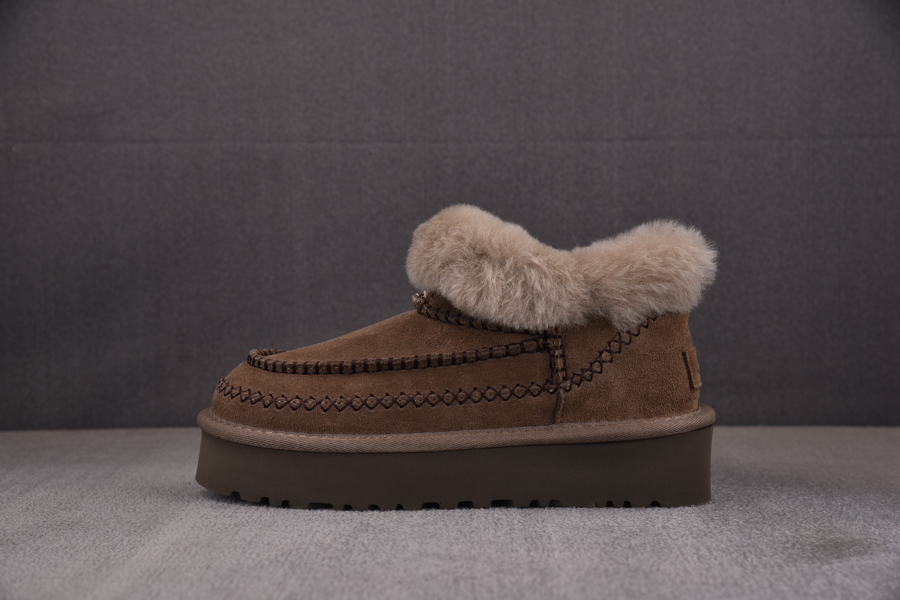 UGG Classic Ultra Mini Alpine Boot 3 Centimeters Hickory(Women's) 胡桃木色 1158224-3 어그