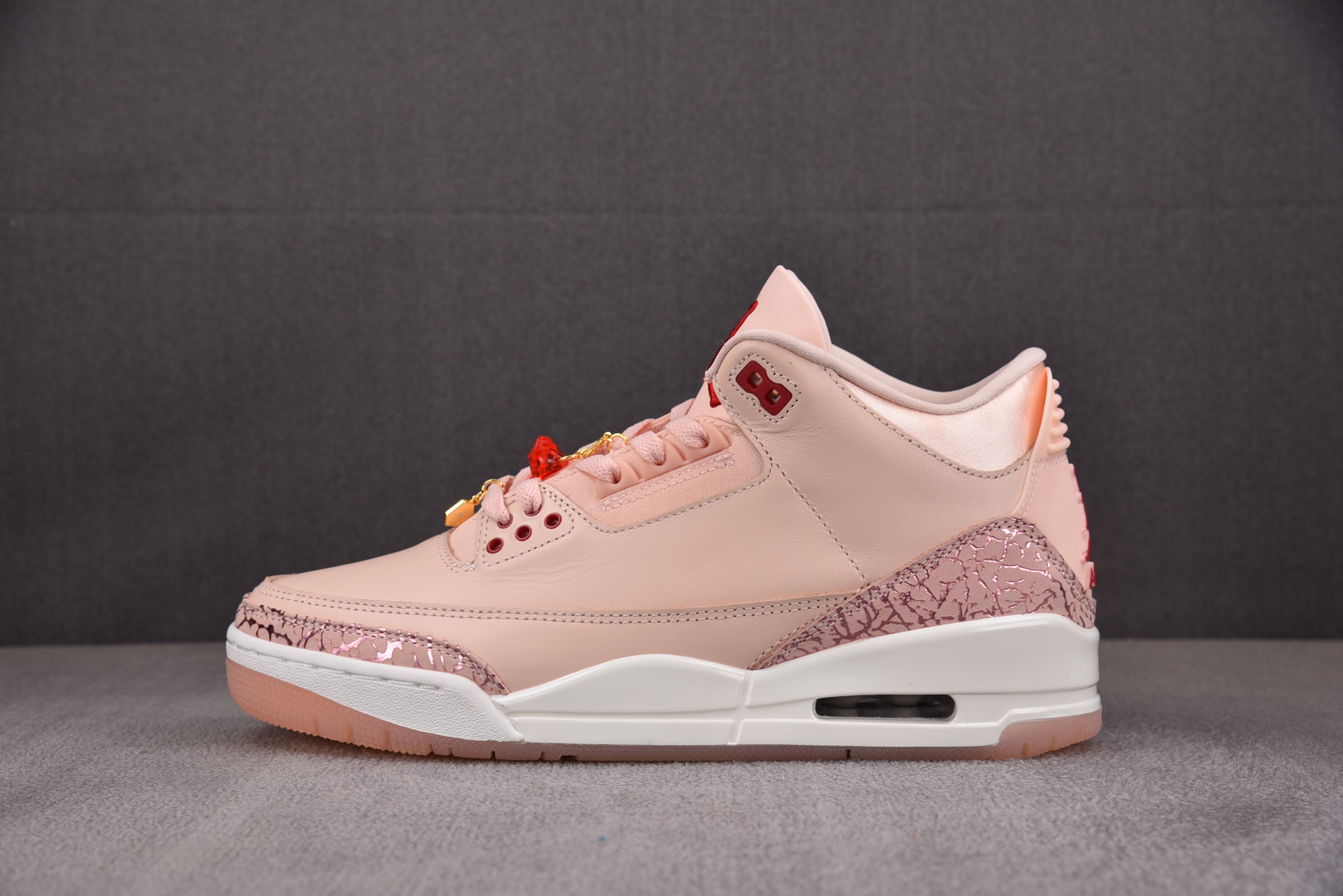 【OG】WMNS Air Jordan 3 Retro Valentine's Day 粉色情人节 HJ0178-600 나이키