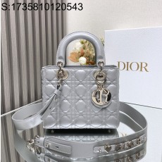 [JHL] 디올 까나쥬 양가죽 금장 레이디 M0505 그레이 20*8.5*17cm Dior