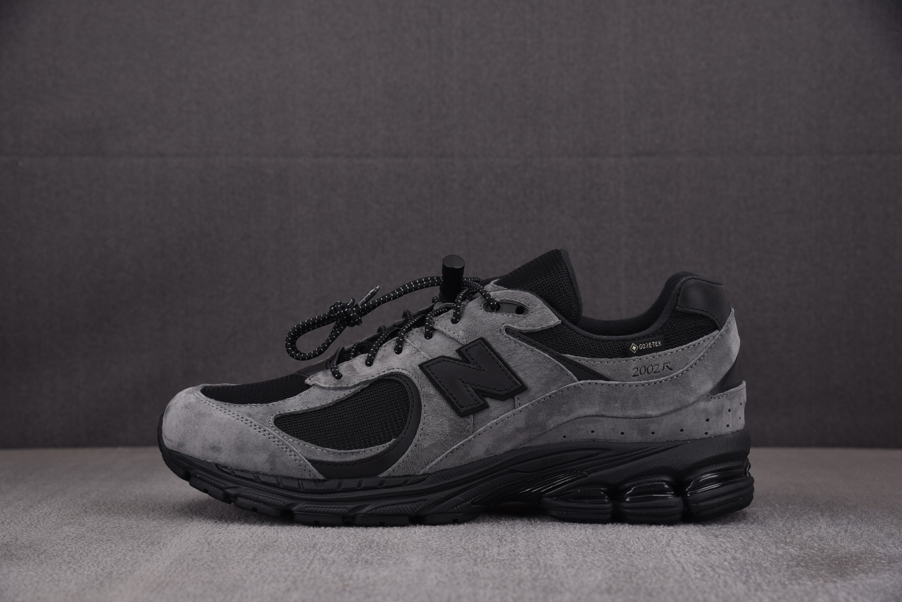 [M]뉴발란스 JJJ자운드 고어 택스 New Balance 2002R Gore-Tex JJJJound Charcoal 차콜 M2002RXZ 