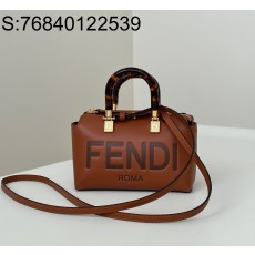 [니콜] 펜디 모노그램 바이 더 웨이 보스턴백 브라운 미니 20*9*12cm Fendi