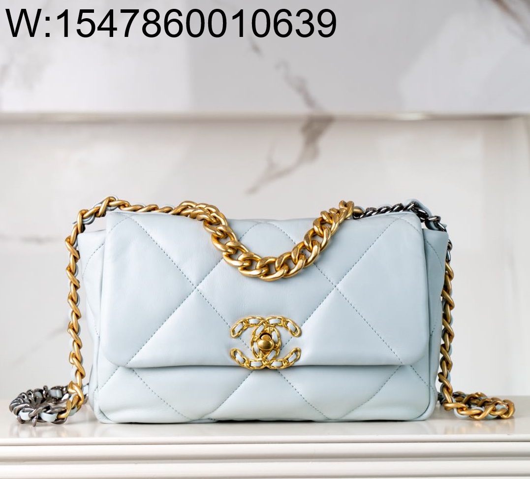 [JD] 샤넬 램스킨 금장 19백 스몰 26cm 연하늘색 CHANEL