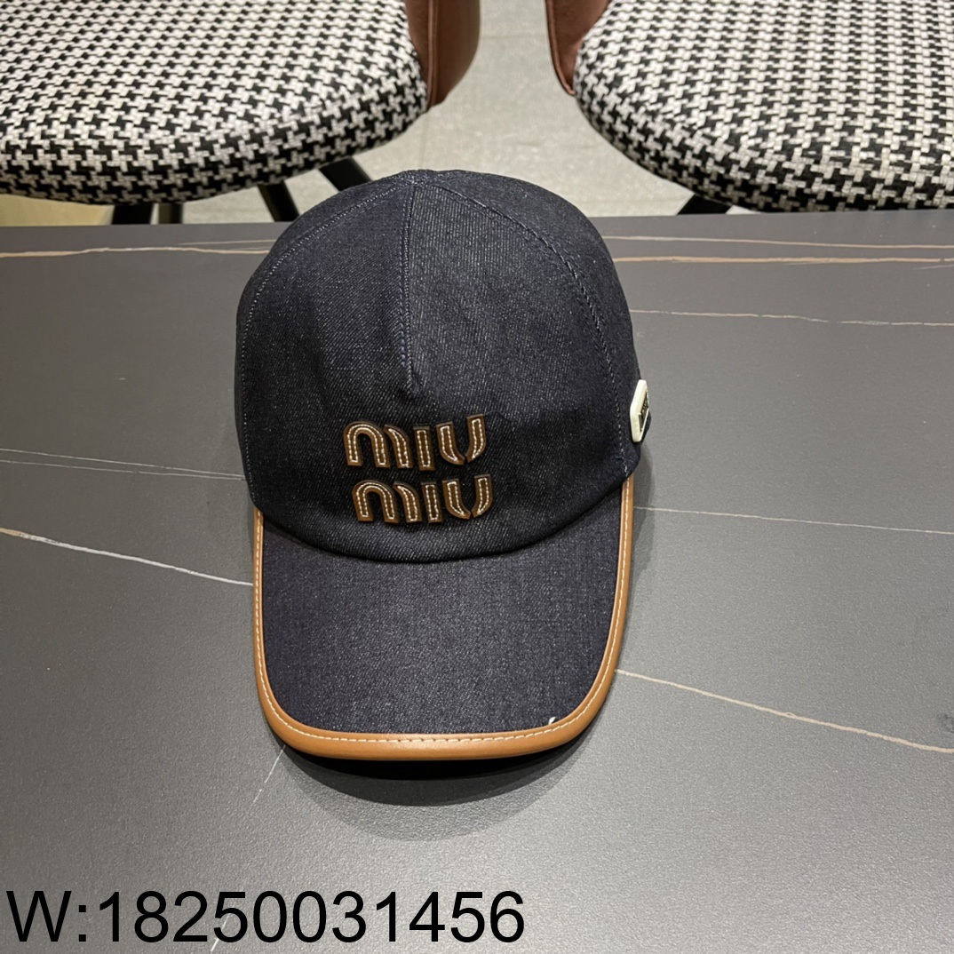 AGG 미우미우 모노그램 모자 볼캡 데님 네이비