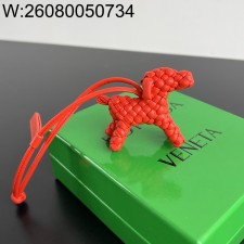 징 팩토리 보테가베네타 도그 참 듈립 807068 8.2*7.2*3cm 줄 17cm