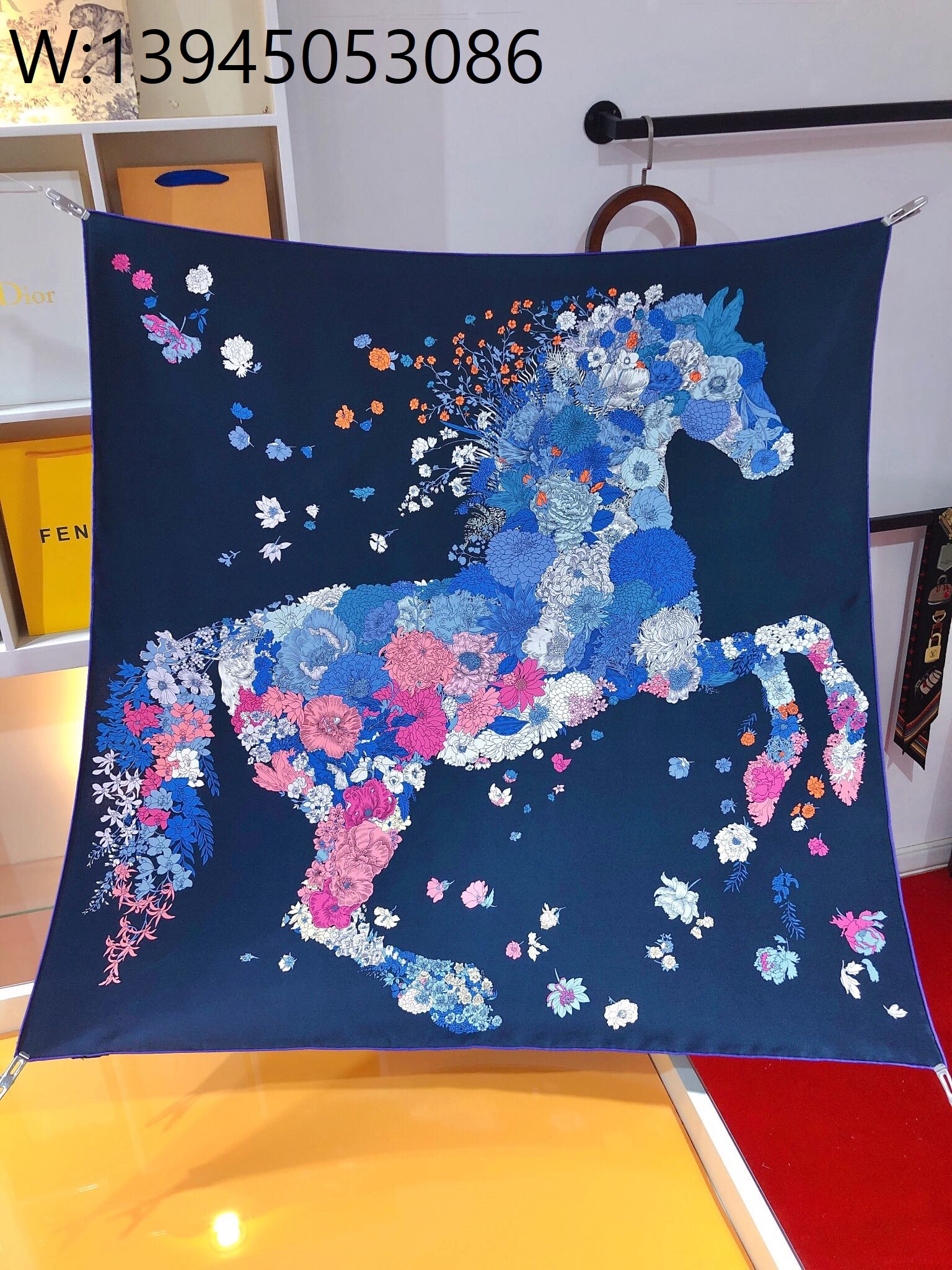 AGG 로에베 꺄레 90 로브 레제르 스카프 ROBE LEGERE 90*90cm 네이비