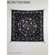 AGG 샤넬 동백꽃 스퀘어 스카프...