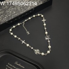AGG 루이비통 LV 펄 목걸이 화이트 M02448
