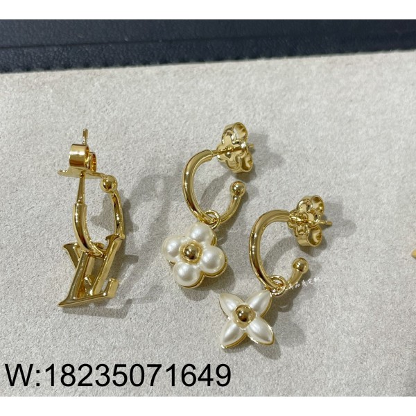 AGG 루이비통 모노그램 3개 세트 진주 귀걸이