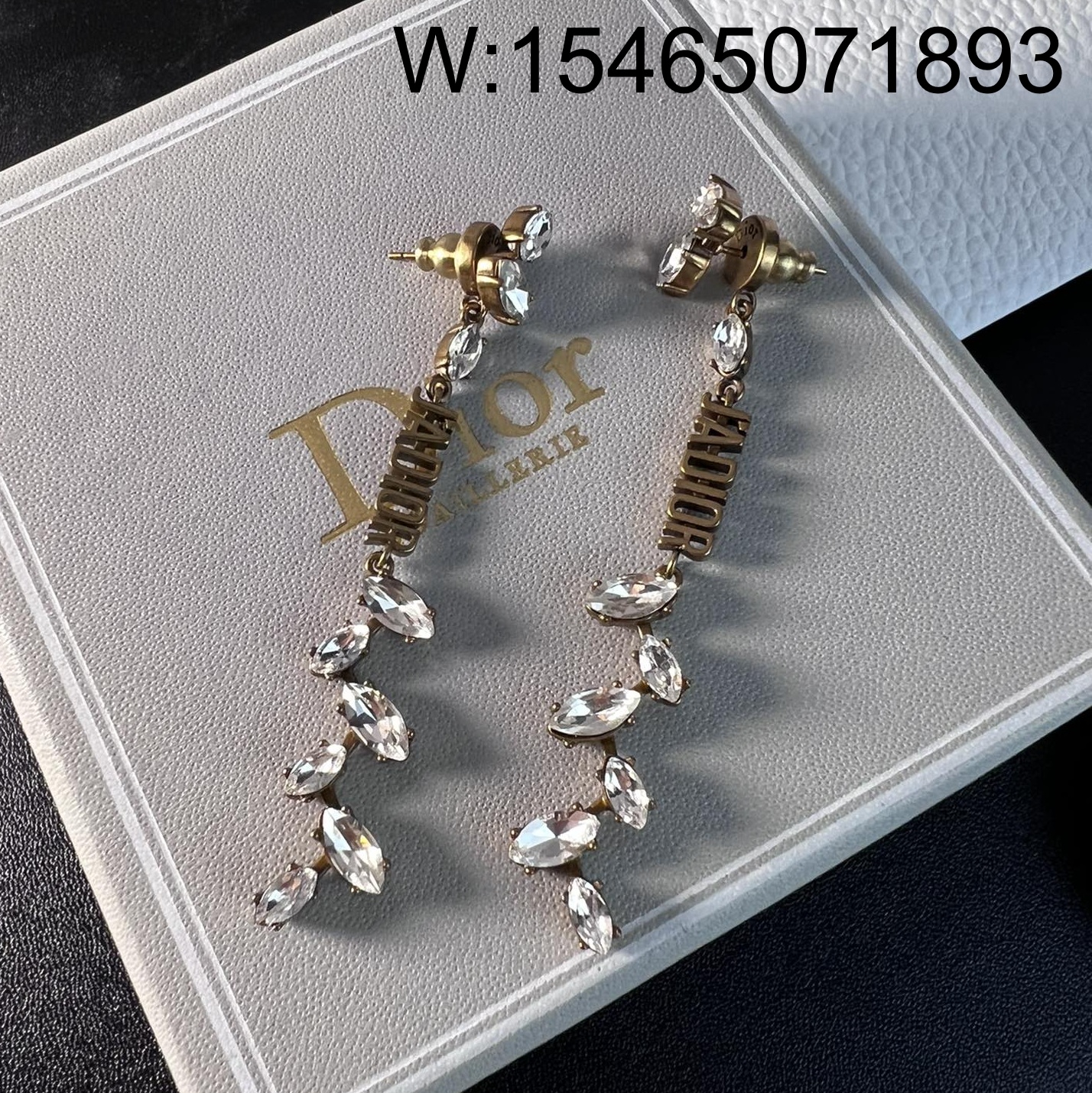 AGG 디올 JA DIOR 큐빅 롱귀걸이
