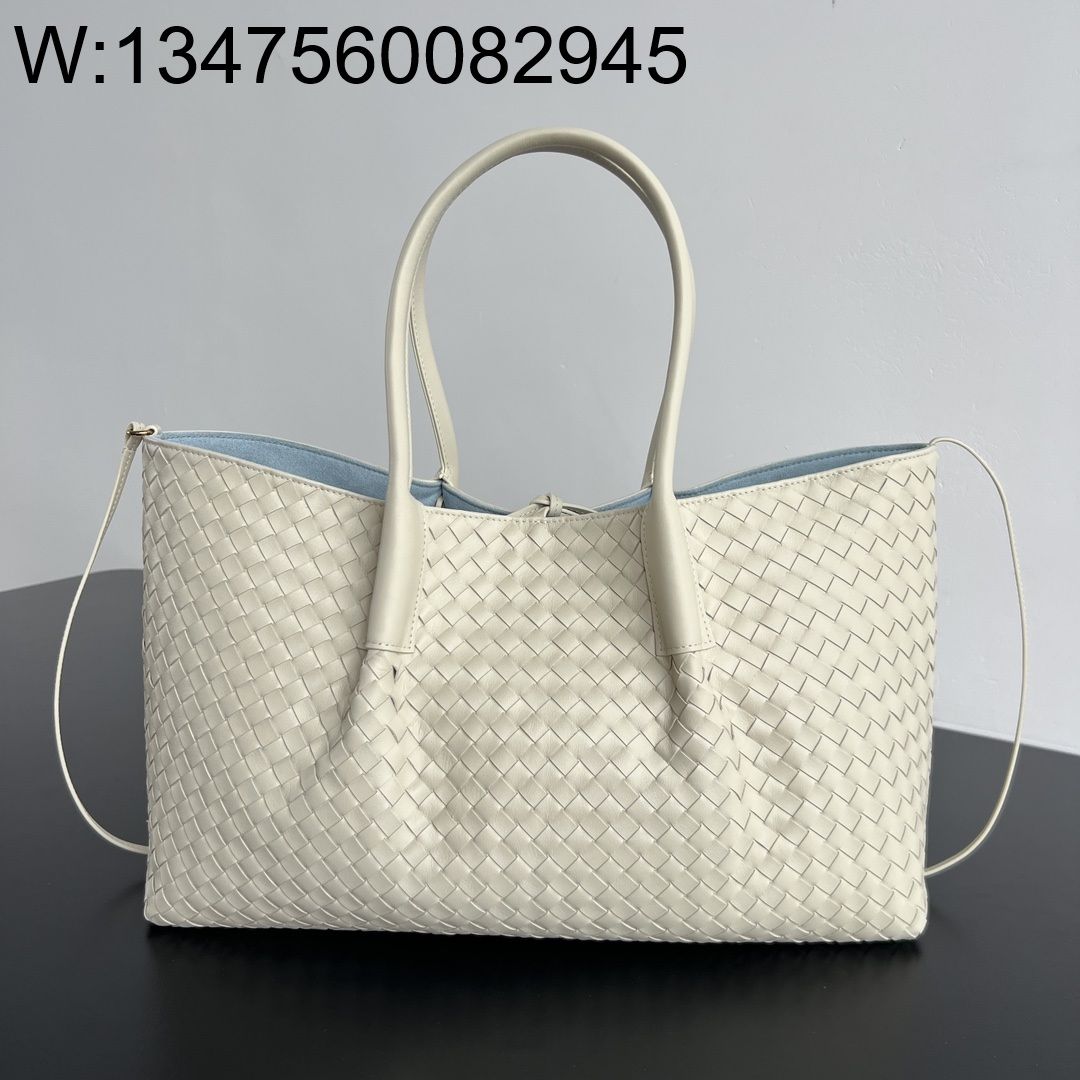 징 팩토리 보테가베네타 피나코테카 817166 23*43*14.5cm 미디엄 아이보리