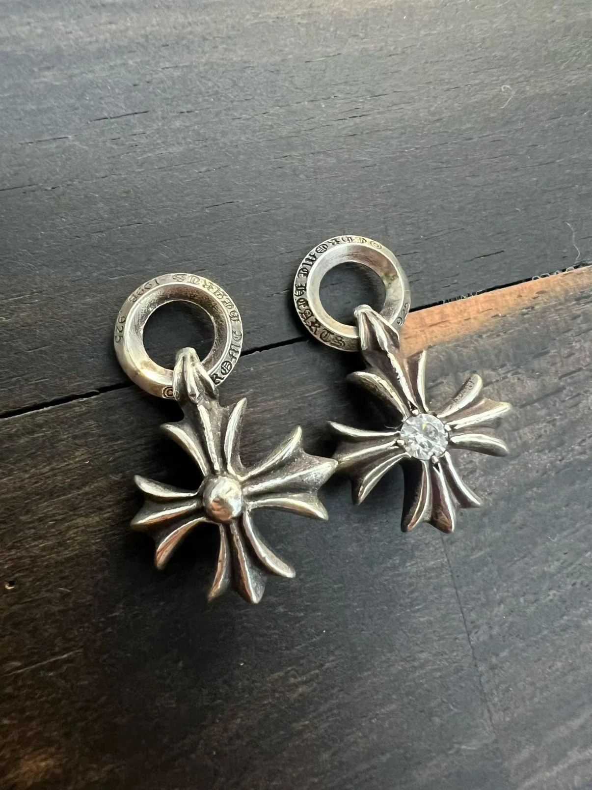 Chrome Hearts 크롬하츠 십자가 펜던트 925실버 모산다이트