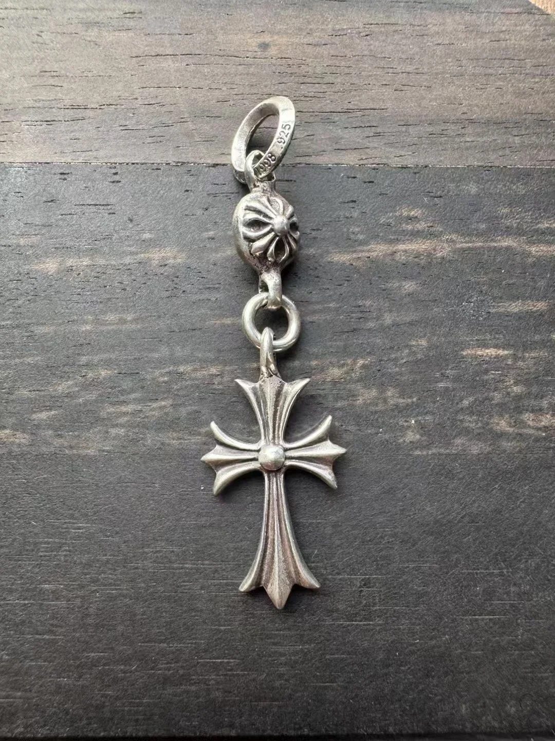 Chrome Hearts 925실버 크롬 싱글볼 타이니 E 펜던트