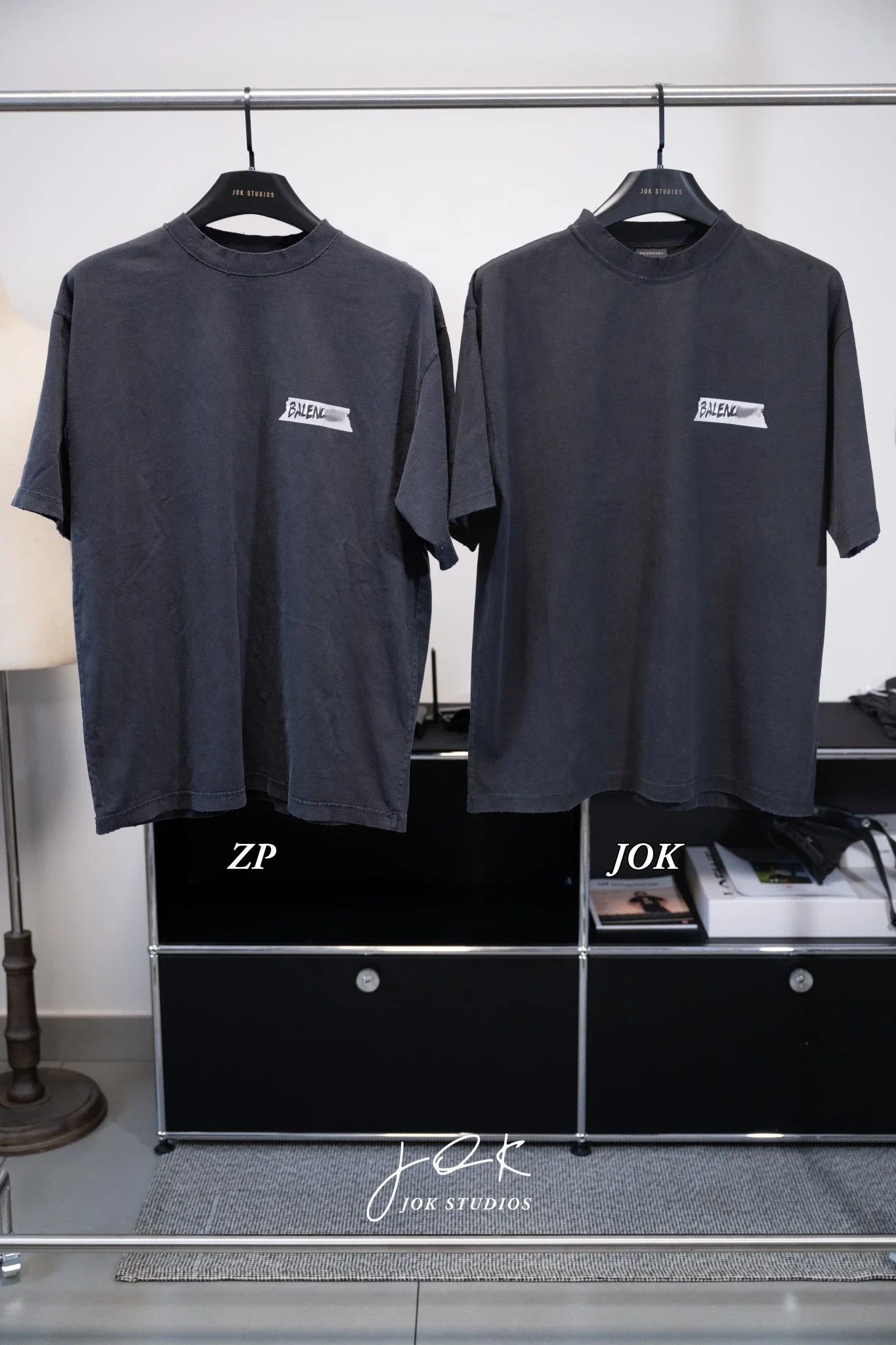 [조커셀러] Balenciaga 발렌시아가 26SS 테이프 프린트 워싱 반팔 티셔츠