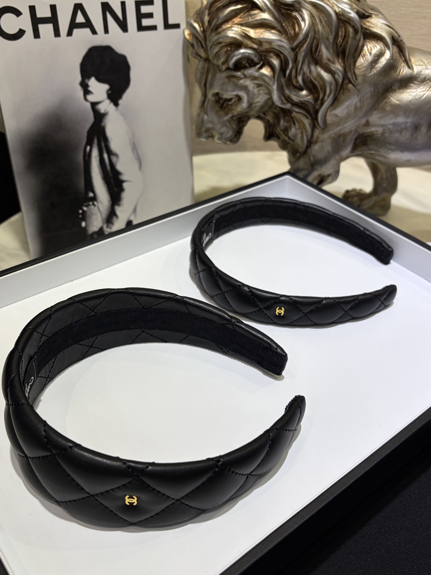 (MASTER) Chanel 샤넬 25B CC 퀼팅 램스킨 와이드 헤어클립 블랙 (와이드, 슬림)